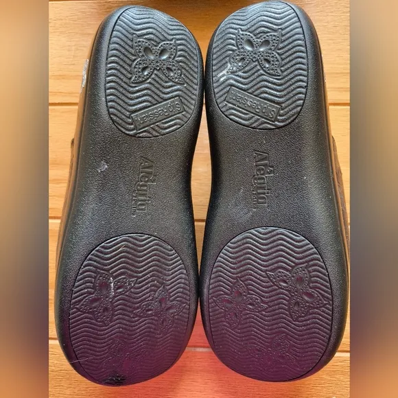 Alegria Leather Professional Clogs - Size 42 (11.5 US)