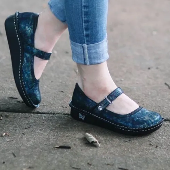 Alegria Paloma 335 Mary Jane Blue Bubbles Iridescent Metallic Leather Shoes
