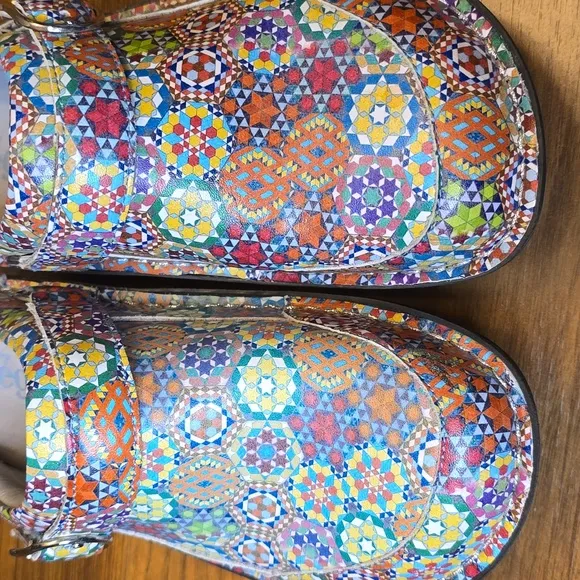 Alegria Seville Splendor clogs