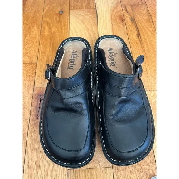 ALEGRIA women's size 9 US (39) black leather slip on comfort clogs