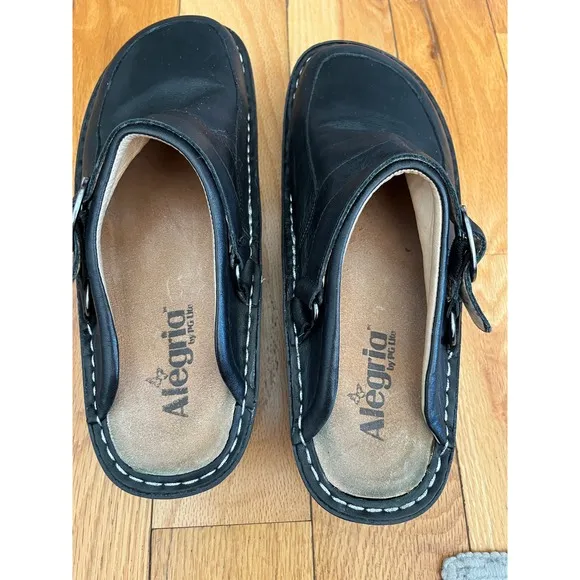 ALEGRIA women's size 9 US (39) black leather slip on comfort clogs