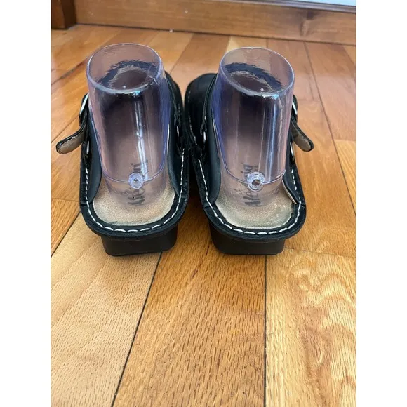 ALEGRIA women's size 9 US (39) black leather slip on comfort clogs
