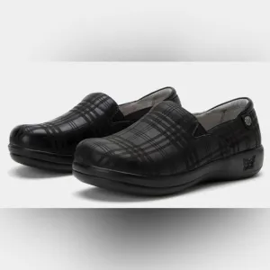 Alegria Keli Plaid To Meet You Black Clogs. Size 37 (7-7.5).