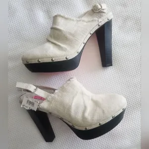 Alice   Olivia Cream and Black Mules with Platform