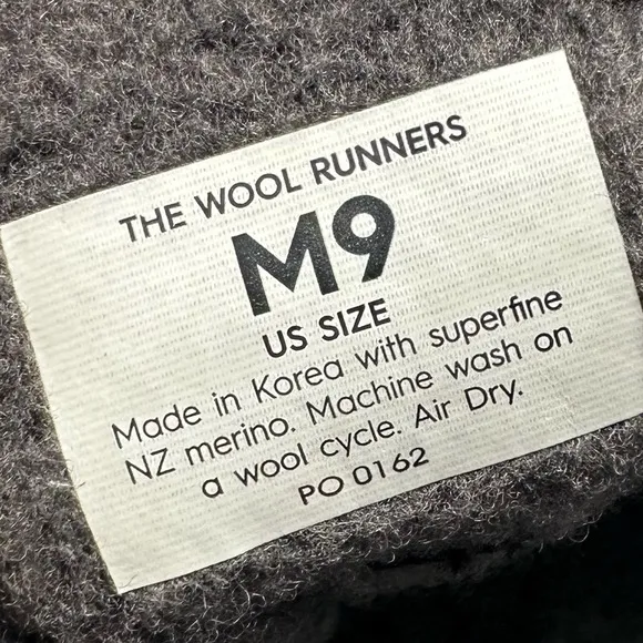 Allbirds Wool Runners Sneakers Natural Black Size 9