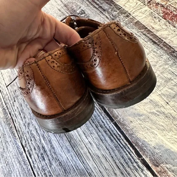 Allen Edmond Sanford Leather Cap Toe Derby Oxfords in Walnut