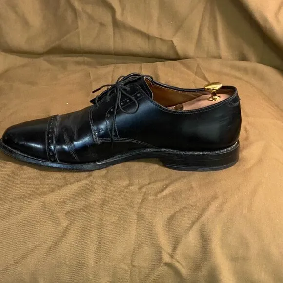 Allen Edmonds &quot;Clifton&quot; Black Leather Cap Toe 4 Eyelet Lace Up Oxfords Sz 9.5M