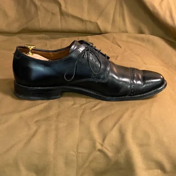 Allen Edmonds &quot;Clifton&quot; Black Leather Cap Toe 4 Eyelet Lace Up Oxfords Sz 9.5M