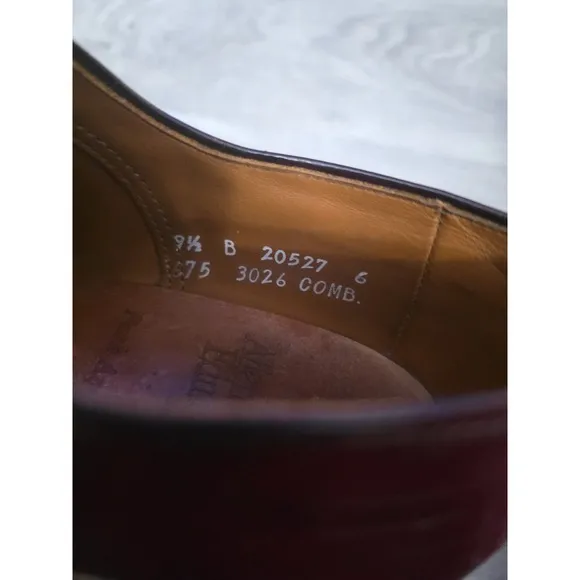 Allen Edmonds  &quot;PARK AVENUE&quot; Cap Toe Oxfords Size 9.5 Burgundy 5675