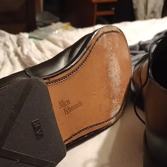 Allen Edmonds Black Leather Oxfords Cap Toe