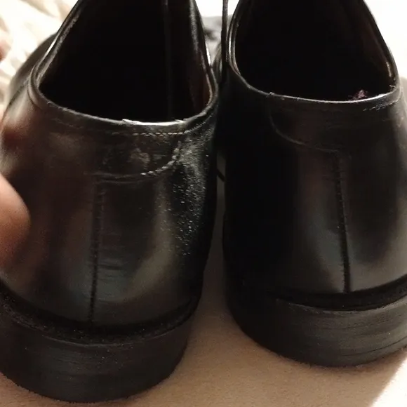 Allen Edmonds Black Leather Oxfords Cap Toe