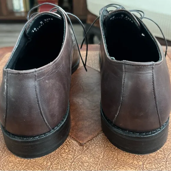 Allen Edmonds Brown Oxfords Sleek Derby Design