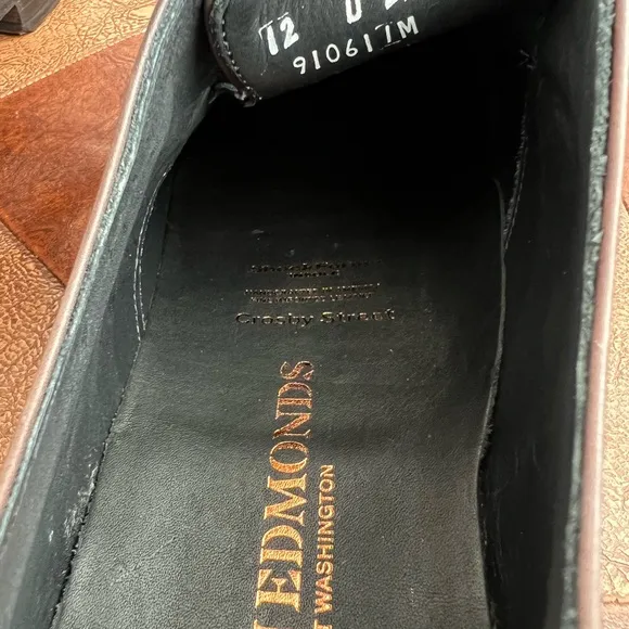 Allen Edmonds Brown Oxfords Sleek Derby Design