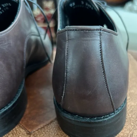 Allen Edmonds Brown Oxfords Sleek Derby Design