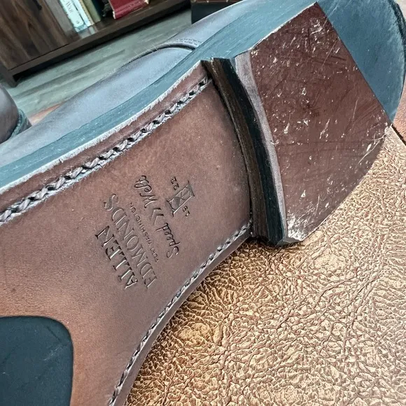 Allen Edmonds Brown Oxfords Sleek Derby Design