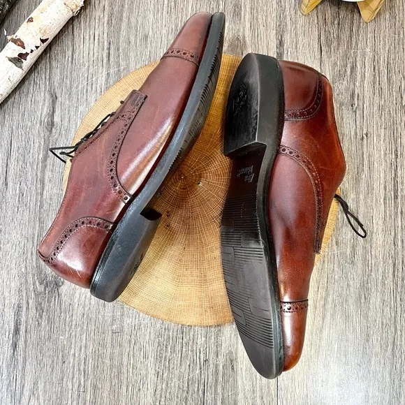 *Allen Edmonds Cap Toe Oxfords 36355 Vibram Soles in Cognac Size 11.5 B (Narrow)