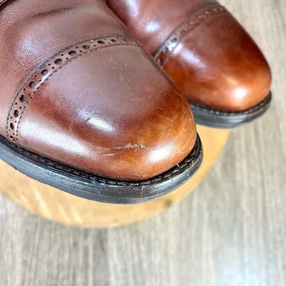 *Allen Edmonds Cap Toe Oxfords 36355 Vibram Soles in Cognac Size 11.5 B (Narrow)