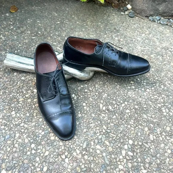 Allen Edmonds Clifton Black Cap Toe Lace Up Dress Oxfords Size 11D