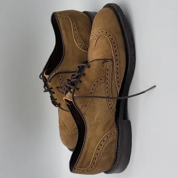Allen Edmonds Schanutal Brown Nutmeg Suede wingtip Oxfords Men's 9 D