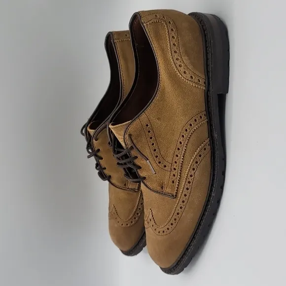 Allen Edmonds Schanutal Brown Nutmeg Suede wingtip Oxfords Men's 9 D