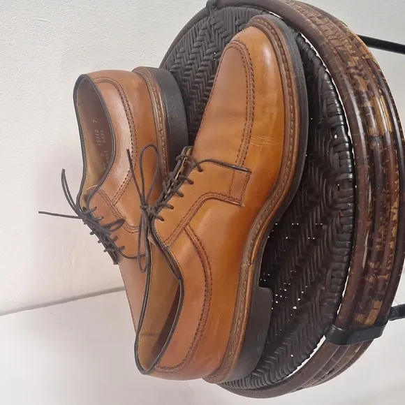 Allen Edmonds Split Toe Oxfords Men Size 9 1/2 D