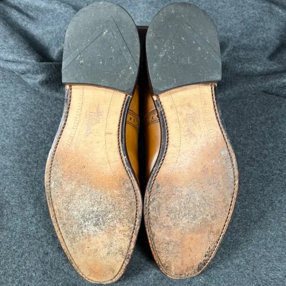 Allen Edmonds Strand Cap Toe Oxford in Walnut Mens 9.5D pre-owned excellent