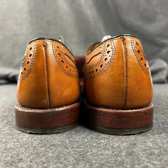 Allen Edmonds Strand Cap Toe Oxford in Walnut Mens 9.5D pre-owned excellent