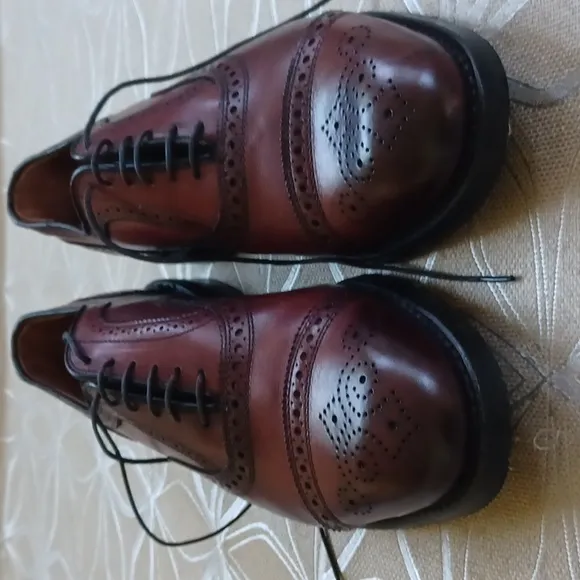 Allen Edmunds Oxford Dress Shoe!