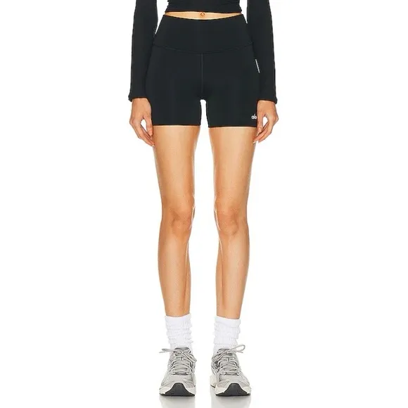 ALO Yoga NWT 5&quot; Airlift Energy Short