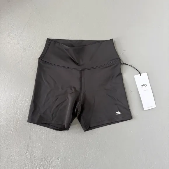 ALO Yoga NWT 5&quot; Airlift Energy Short