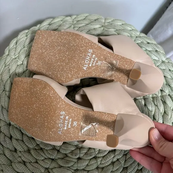 Alohas Twist Strap Mules In Ivory Vegan Leather Square Toe Heel Sandal NWOB