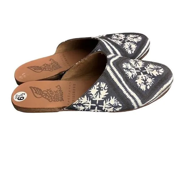 Ancient Greek Sandals Bandana Print Flat Mules Size 6.5