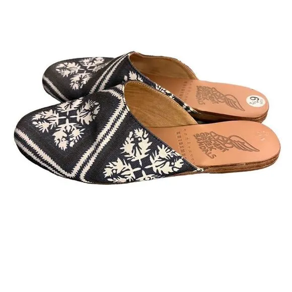 Ancient Greek Sandals Bandana Print Flat Mules Size 6.5