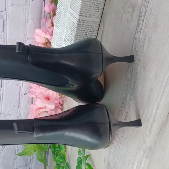 Ann Taylor Leather Boots NWOT