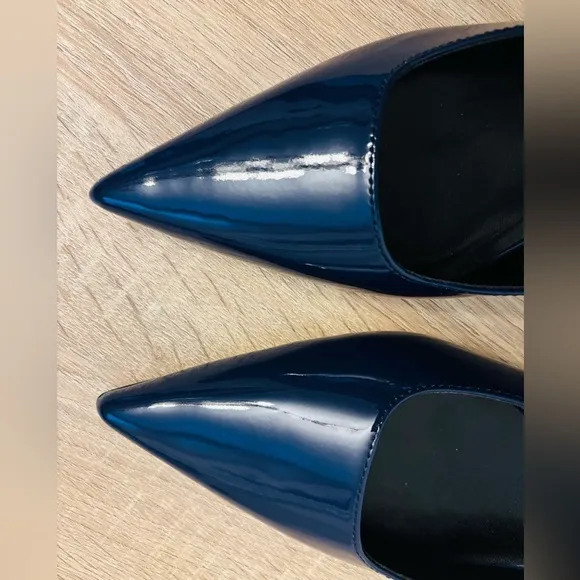 Ann Taylor Navy Blue Leather Slingback Heels