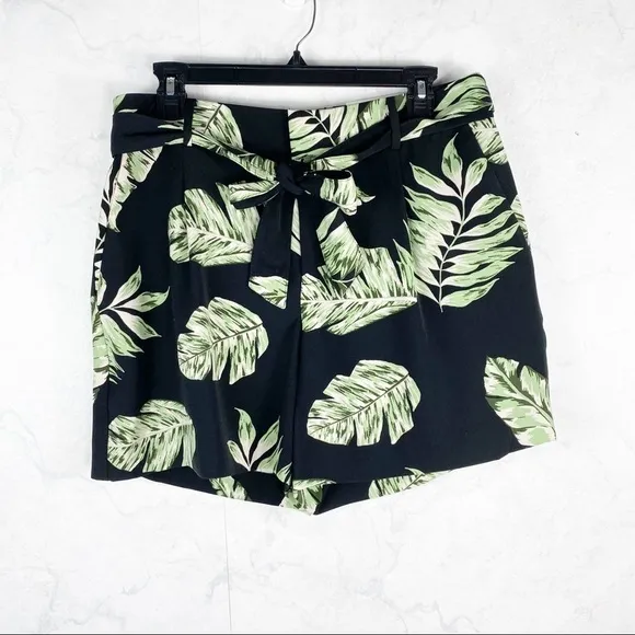 [Ann Taylor] Palm Tree Leaf Printed Tying Shorts