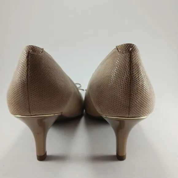 Anne Klein IFlex AkFlouncy Metallic/ Faux Suede Size 8M. NWOT.