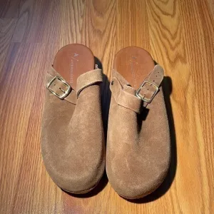 Anthropologie Clogs. NEW