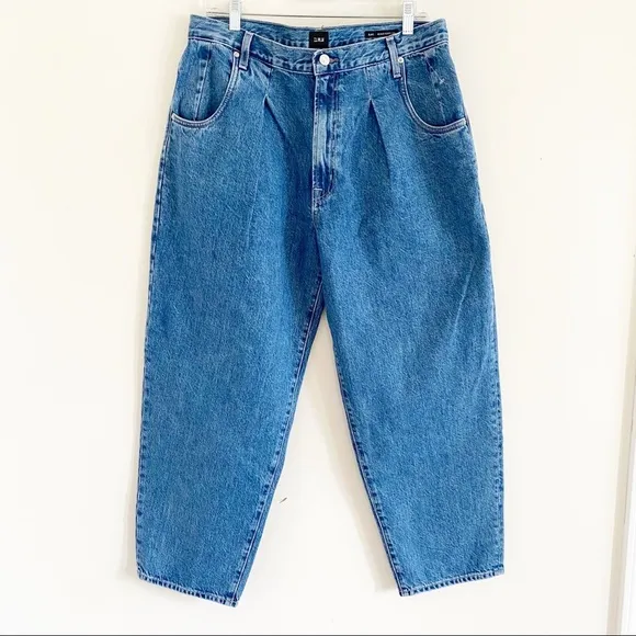 Anthropologie Edwin Blake Relaxed Pleated Jeans Mom 90s Retro