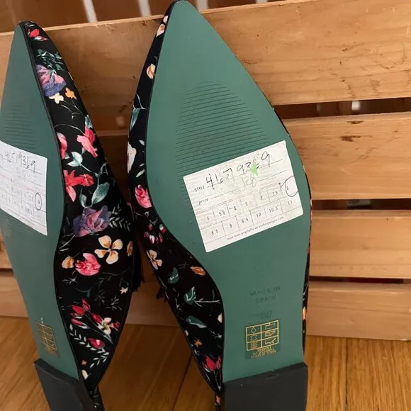 Anthropologie LAB Size 38 8 Black Floral Tasseled Pointed Toe Slides Flats Mules