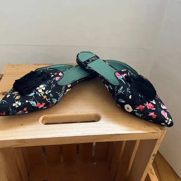 Anthropologie LAB Size 38 8 Black Floral Tasseled Pointed Toe Slides Flats Mules