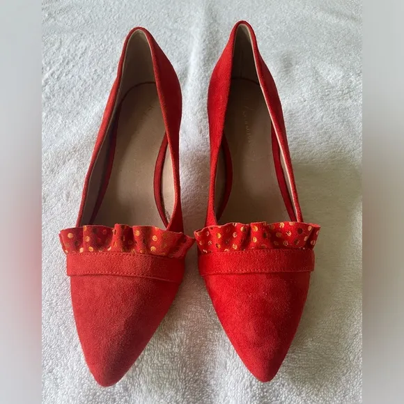 ANTHROPOLOGIE NEW RED SUEDE KITTEN HEEL RUFFLE PUMPS SIZE 7.5