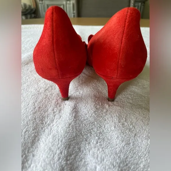 ANTHROPOLOGIE NEW RED SUEDE KITTEN HEEL RUFFLE PUMPS SIZE 7.5