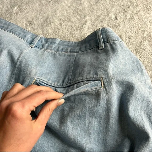 Anthropologie Pilcro &amp; The Letterpress Mina Drapey Chambray Culotte Shorts
