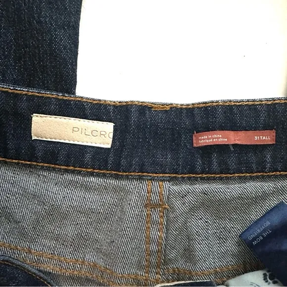Anthropologie Pilcro The Bow Boyfriend  Barrel Jeans Size 31 Tall