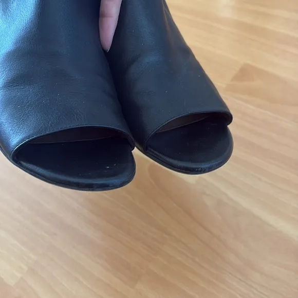 Aquatalia Mules Women Size 7 Black Leather Open-toe Block Heel