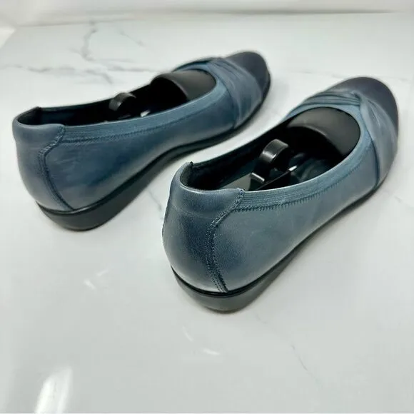 Aravon Andrea Slip on- Size 9.5