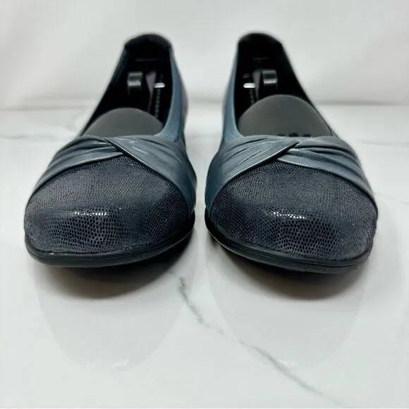 Aravon Andrea Slip on- Size 9.5