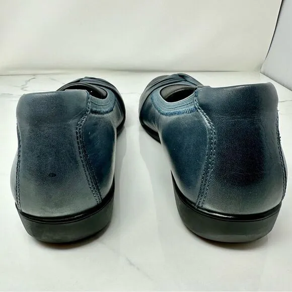 Aravon Andrea Slip on- Size 9.5