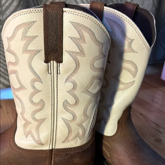 Ariat Men's WorkHog Wide Square Toe Waterproof Work Boot